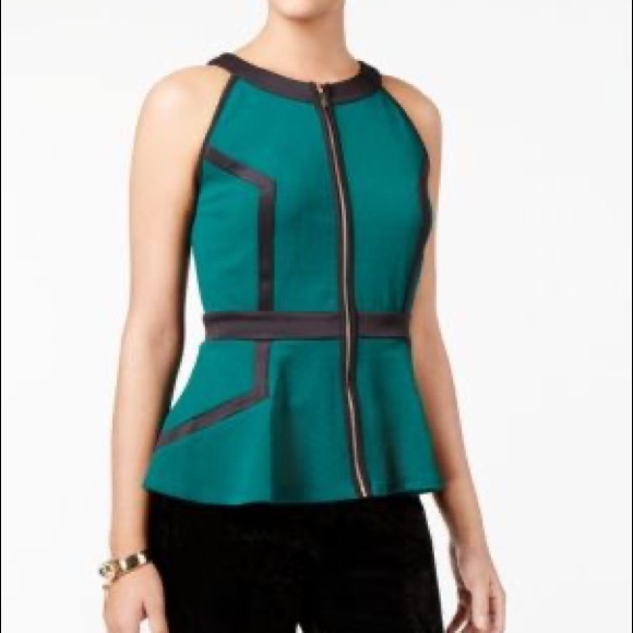 Thalia Sodi Tops - NWOT Thalía Sodi Green Zip-up Peplum Top